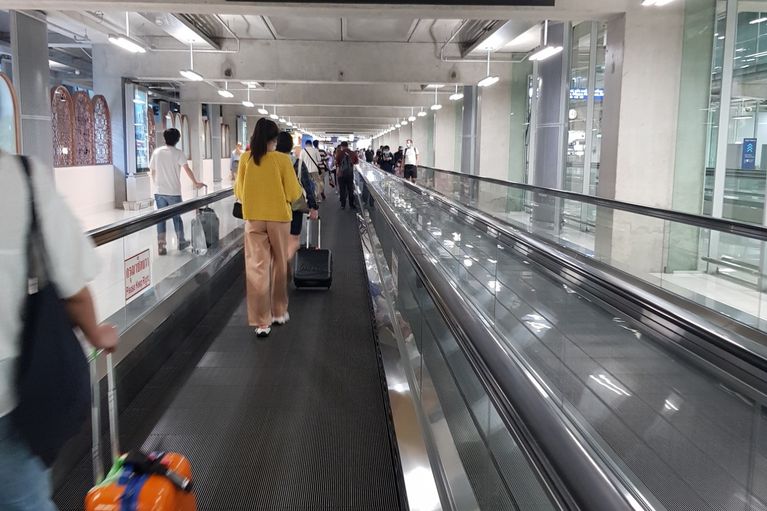 photo of walkway in Bangkok airport 