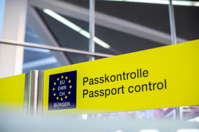 Picture of passport control sign